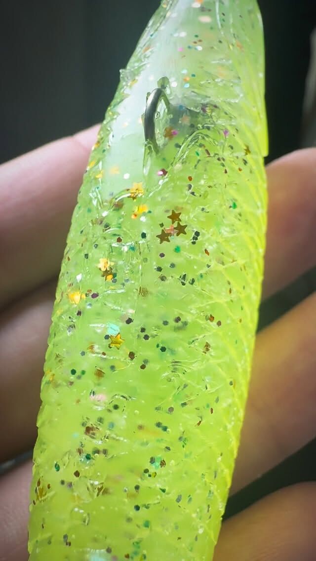 イービルシャッド3個セット FINAL WEAPON × HONEYSPOT/イービルシャッド [#DAZZLE SHAD] - HONEYSPOT
